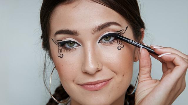 How to Do Graphic Eyeliner for Beginners: Step-by-Step Guide How to Do Graphic Eyeliner for Beginners: Step-by-Step Guide
